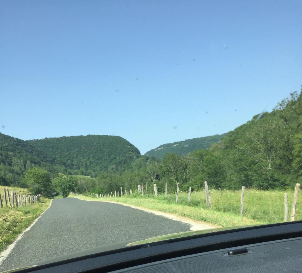Gite Des Reculees Ladoye-sur-Seille Kültér fotó
